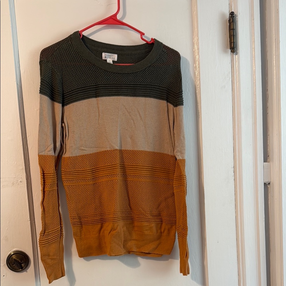 Market & Spruce Green and Tan Crewneck Sweater